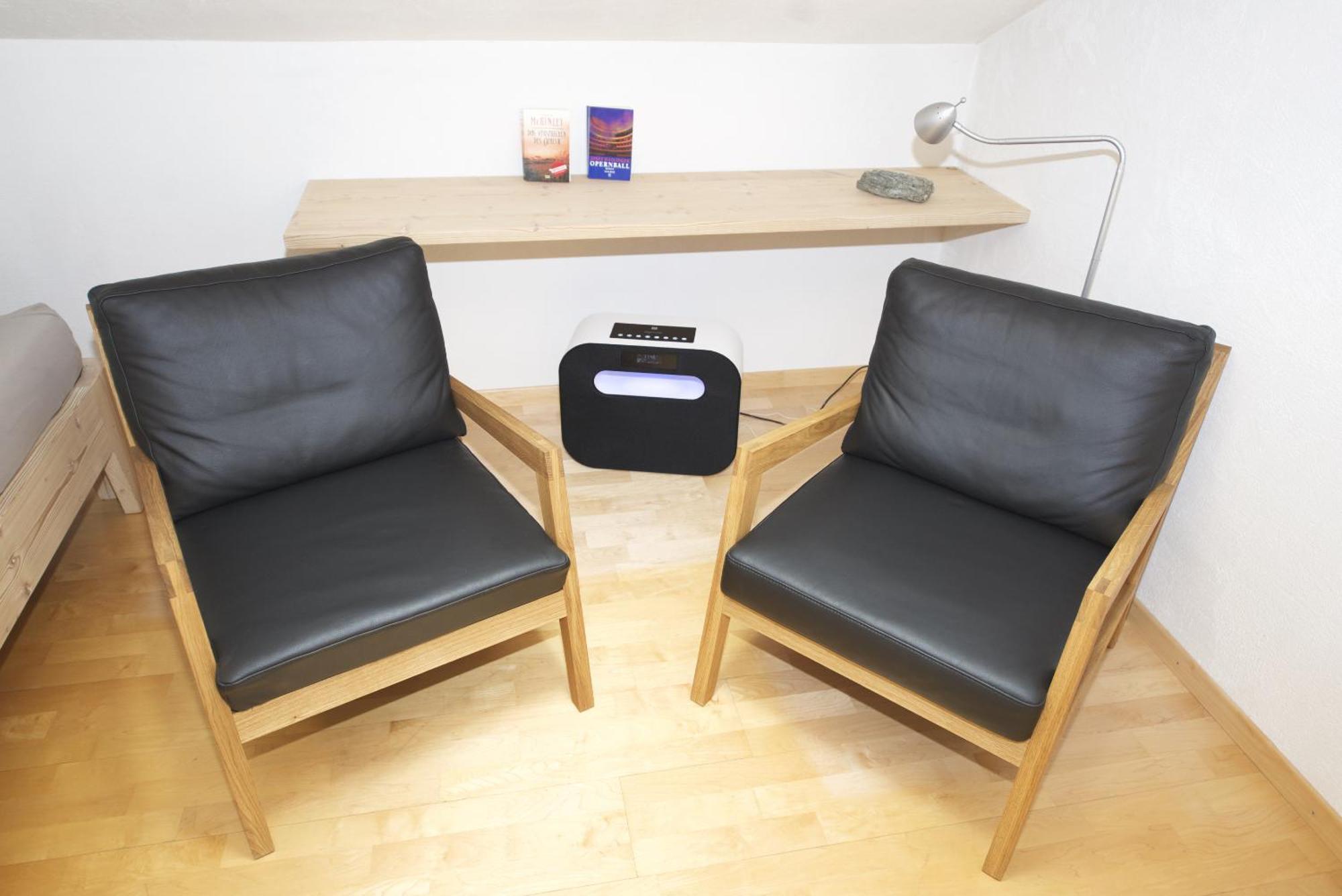 Stilvolle Dachwohnung Fuer 4 Im Thermenort * Vals