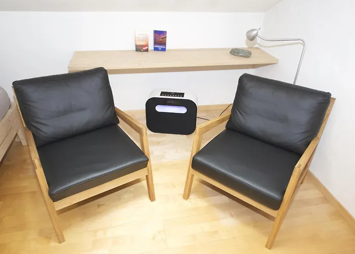 Stilvolle Dachwohnung Fuer 4 Im Thermenort Vals