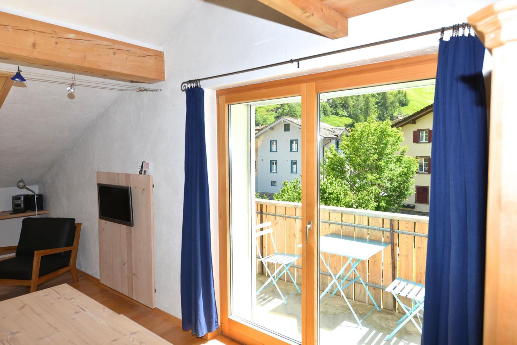 Stilvolle Dachwohnung Fuer 4 Im Thermenort Apartamento *
